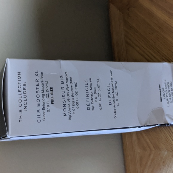 Lancome Paris Boot your lashes - Picture 3 of 4